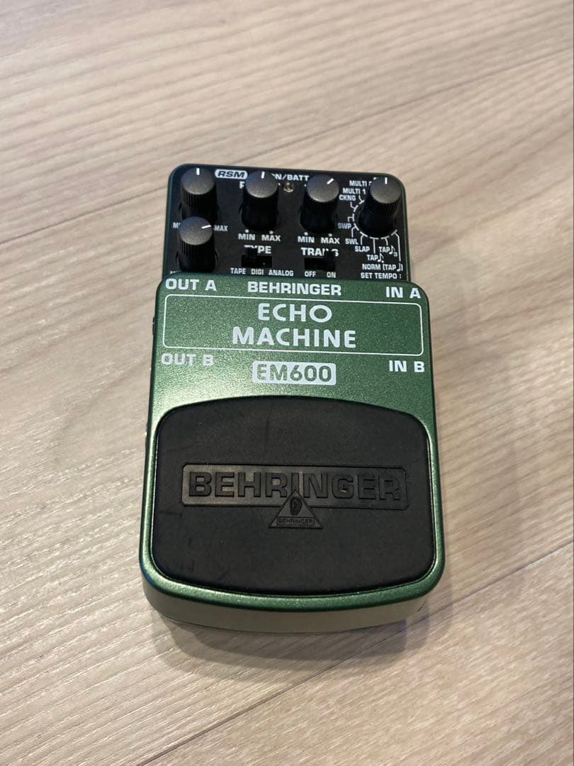 【完動美品】Behringer EM600 Echo Machine