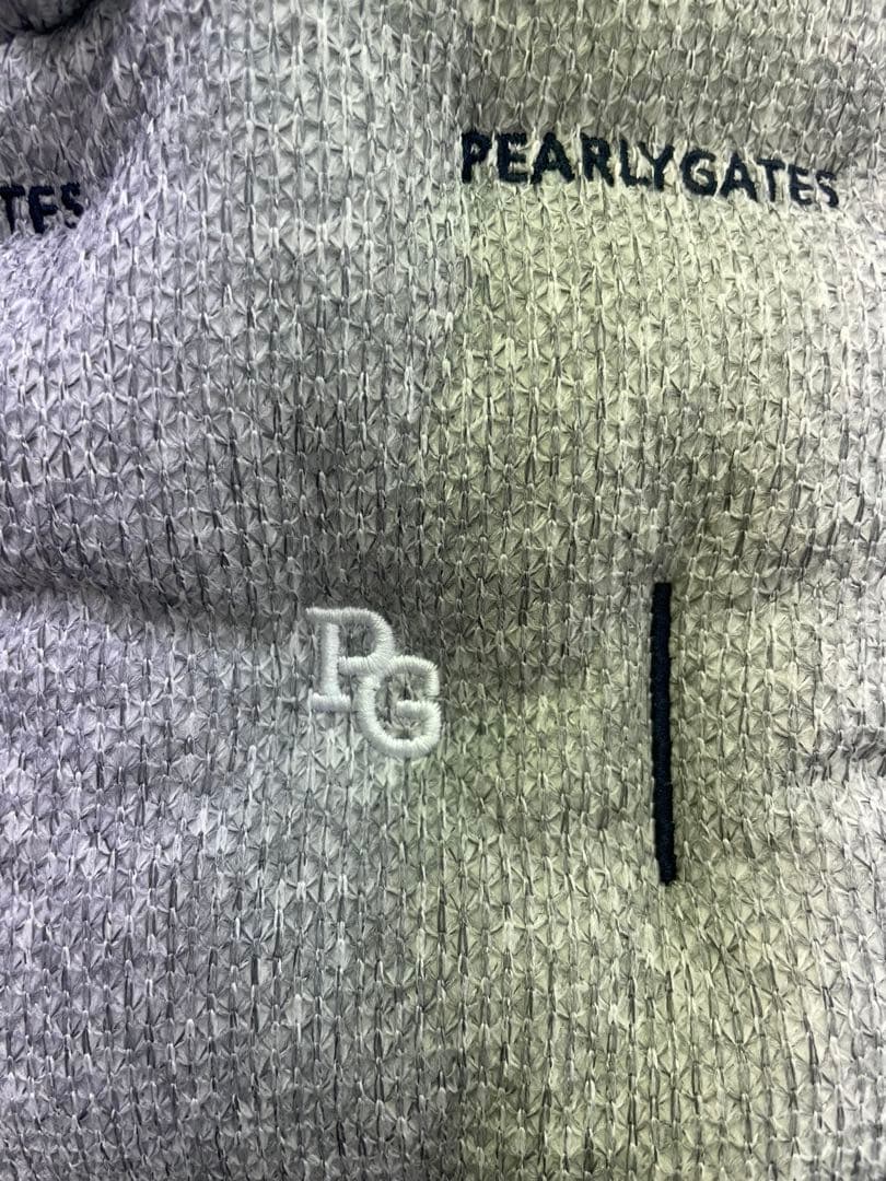 パーリーゲイツ　PEARLY GATES　クォーターリバー 中綿ベスト　帽子付き