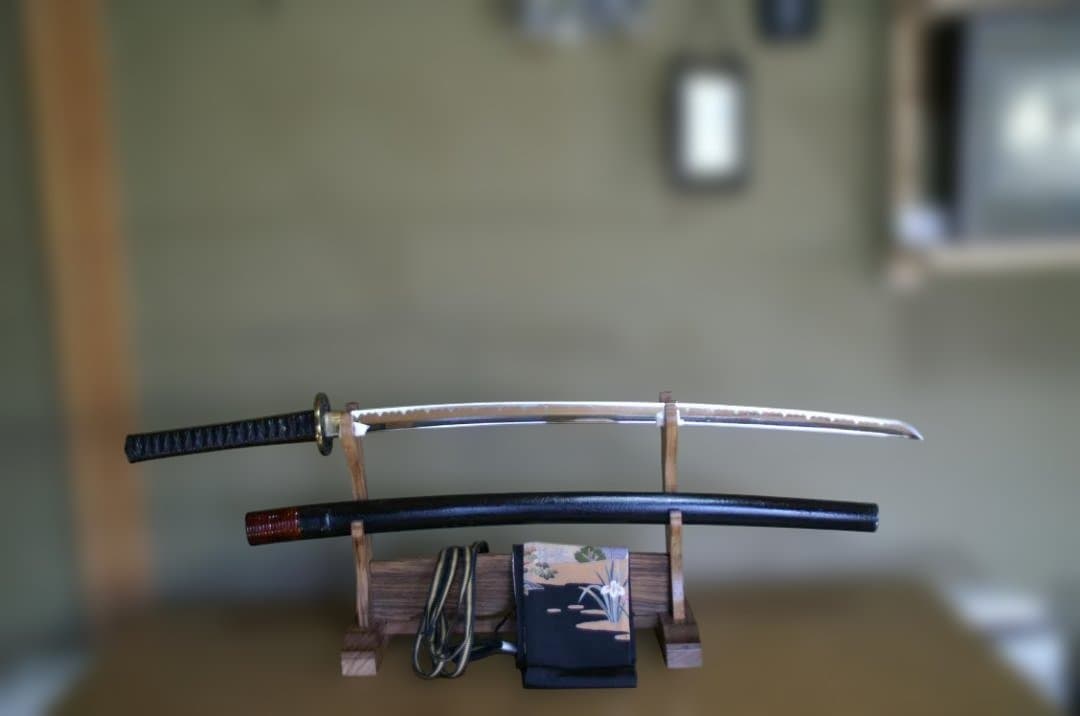 模擬刀　 黒革巻柄　腰藤巻　変わり塗鞘　７１.５cm