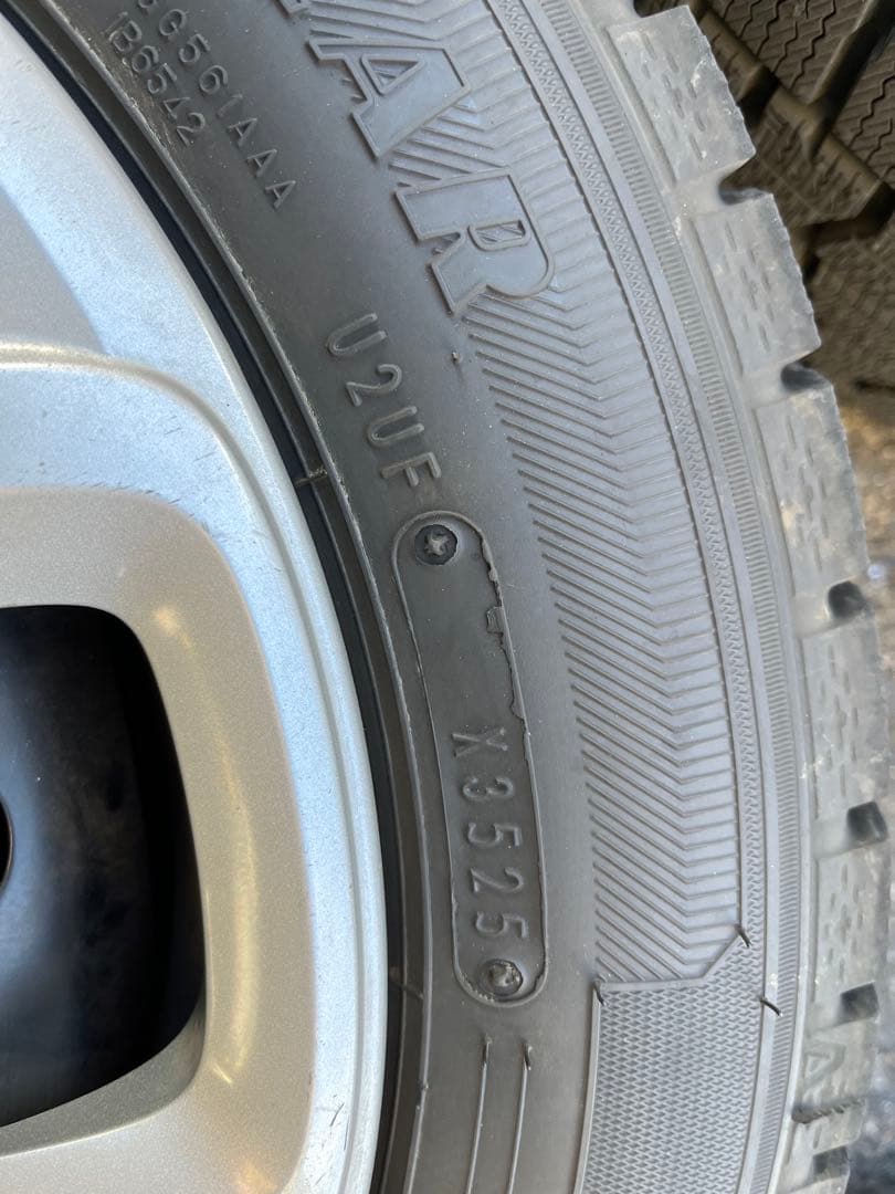 155/65R13 スタッドレスタイヤホイールセット　スペーシア　スズキ