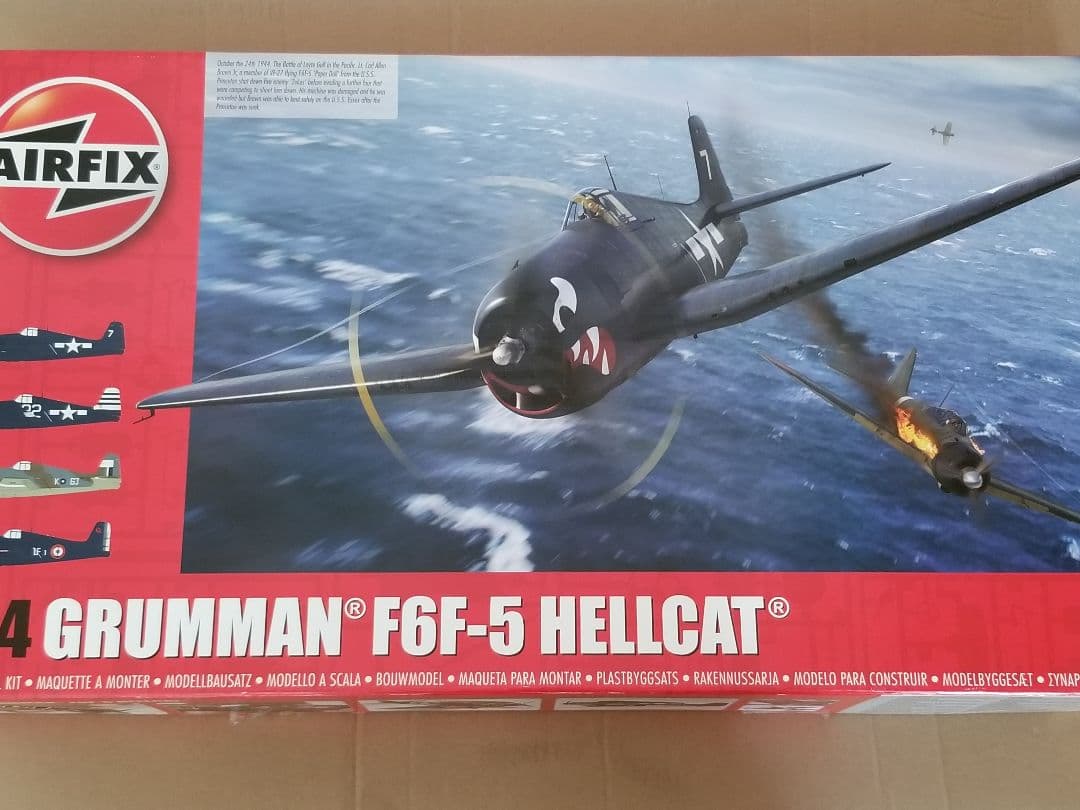 エアフィックス　グラマン　F6F-5　ヘルキャット　1/24　プラモデル