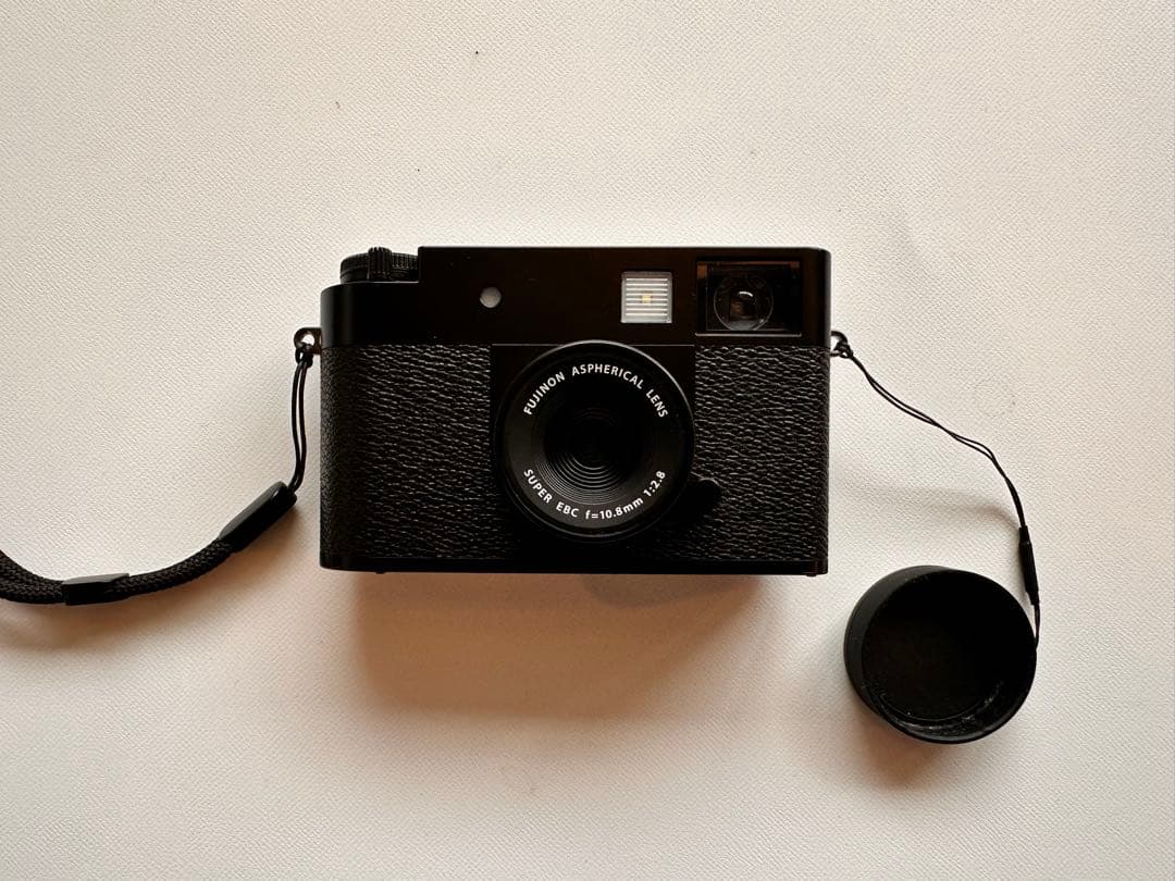 Fujifilm X Half X-HF1デジタルカメラ Black