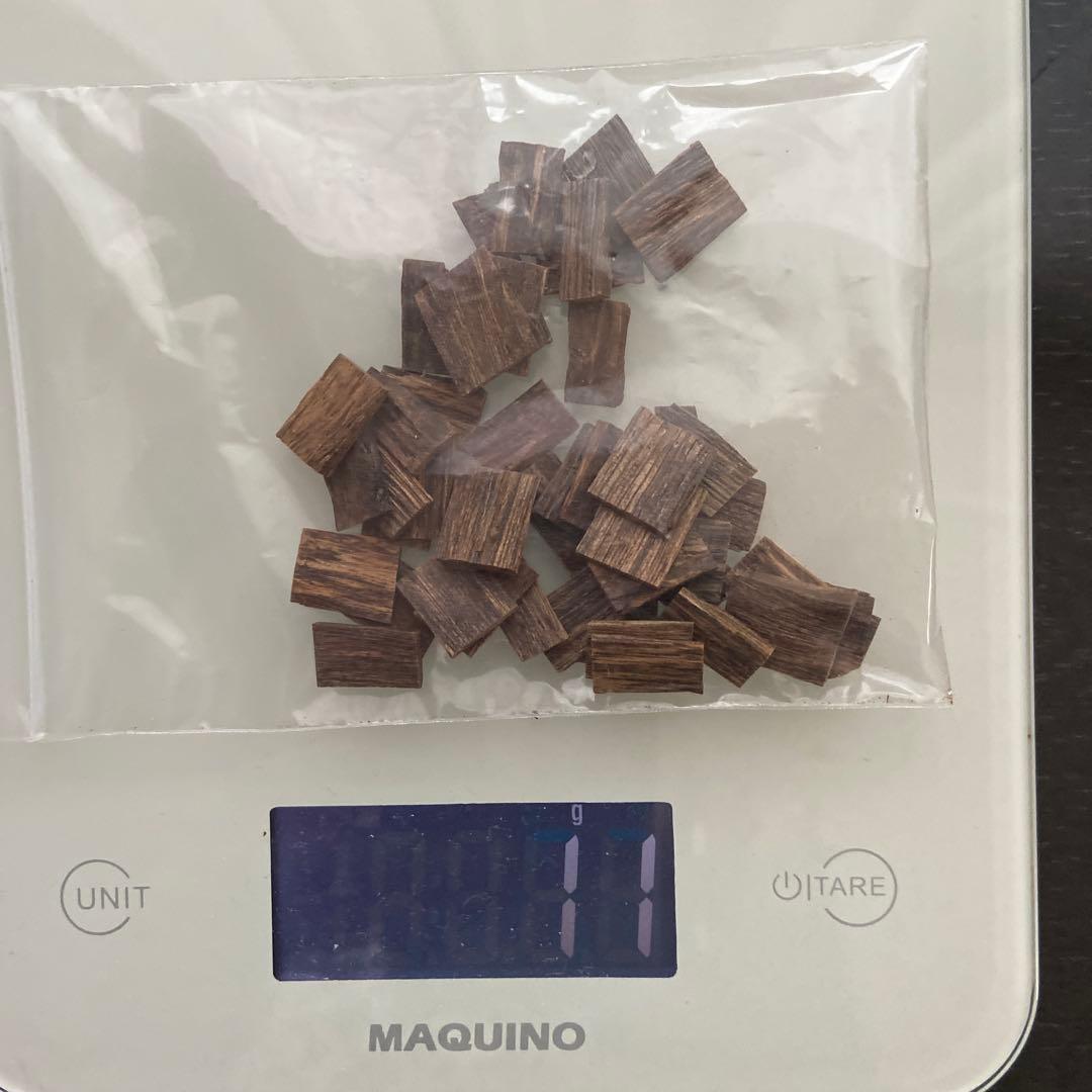 松栄堂 頂上沈香 香の徳 角割11g 箱入り