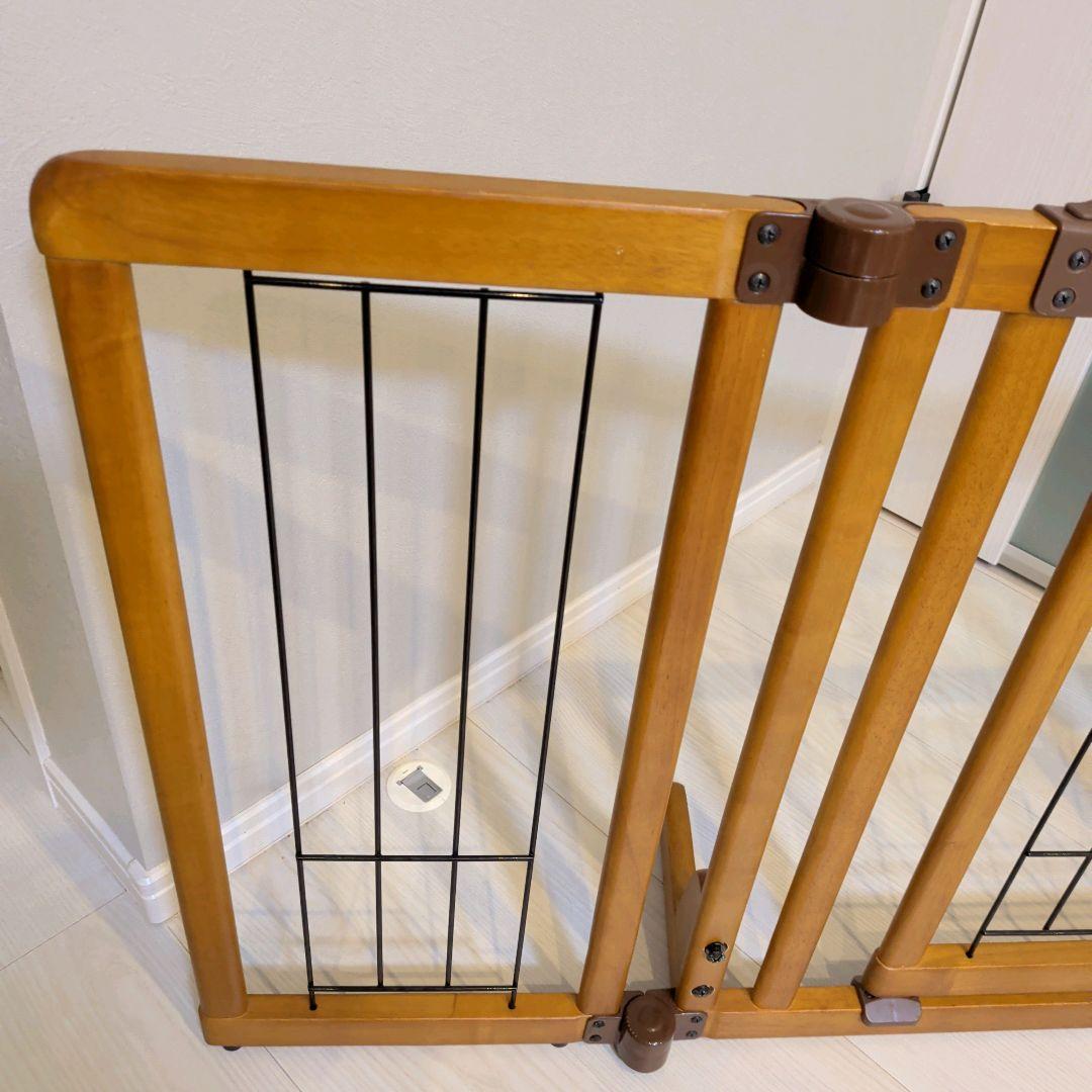 Richell　木製置くだけドア付き　ペットゲートS