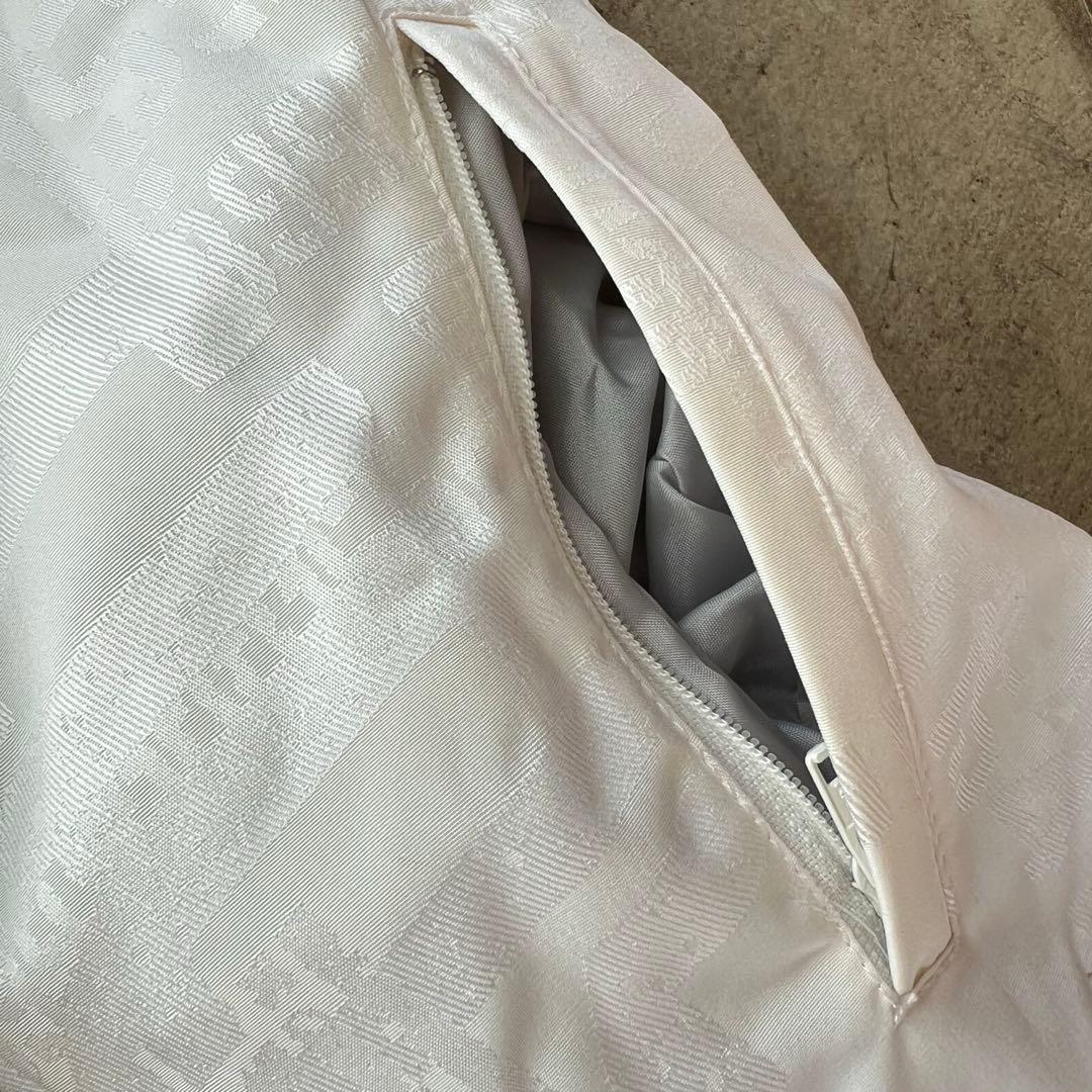 【phenix】フェニックス　M　スキー　スノボ　ジャケット　白　総柄