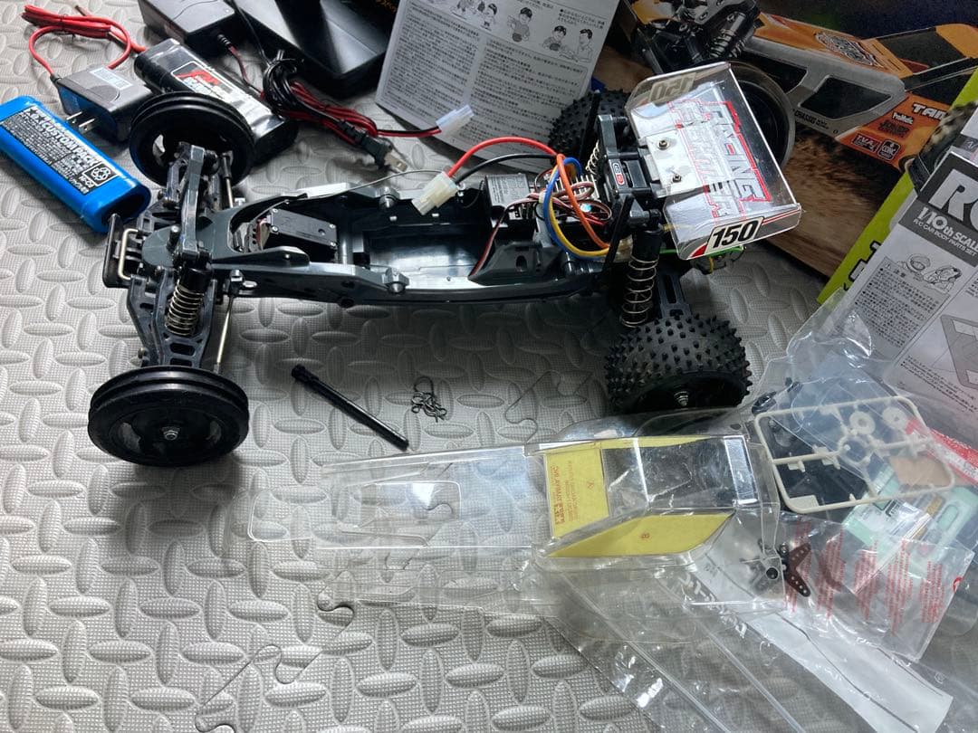 タミヤ　レーシングファイター　ラジコン　セット　未塗装品　DT-03