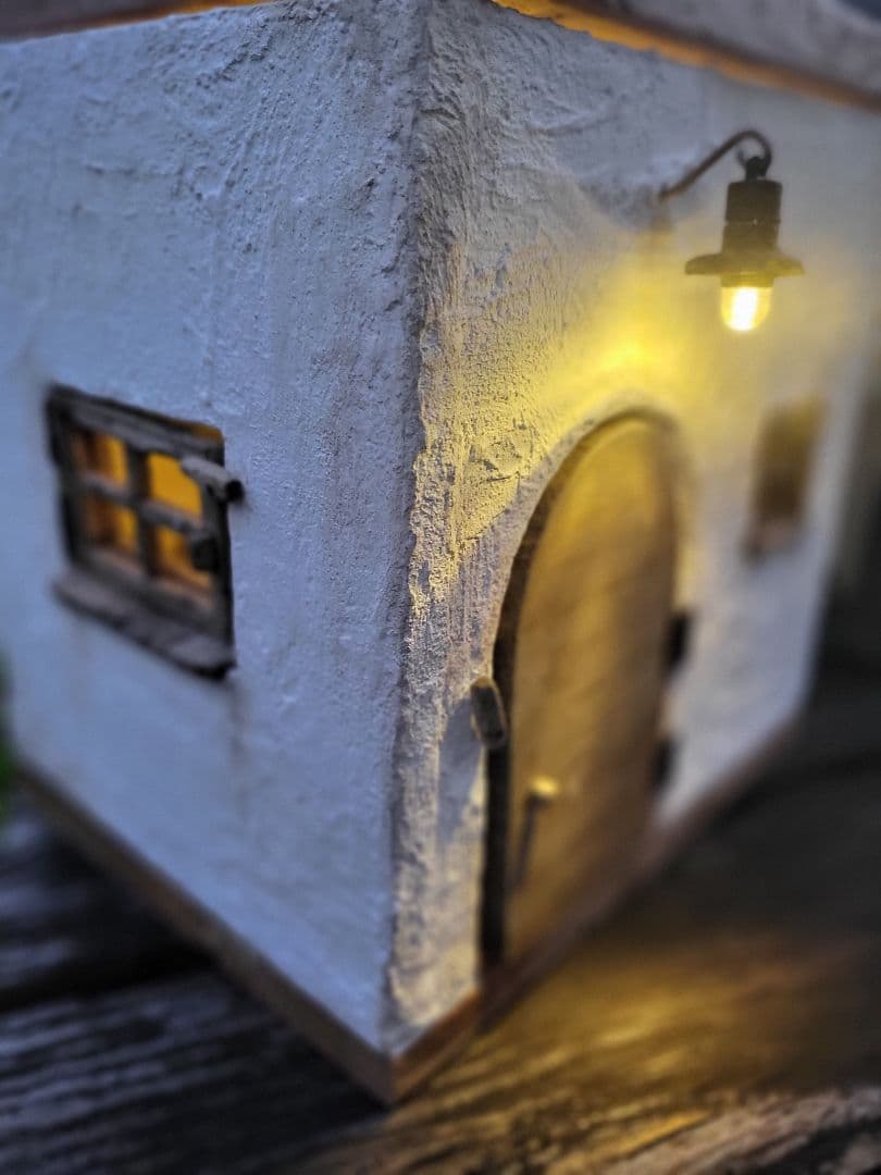 ミニチュアハウス ドールハウス　アンティーク風　　間接照明