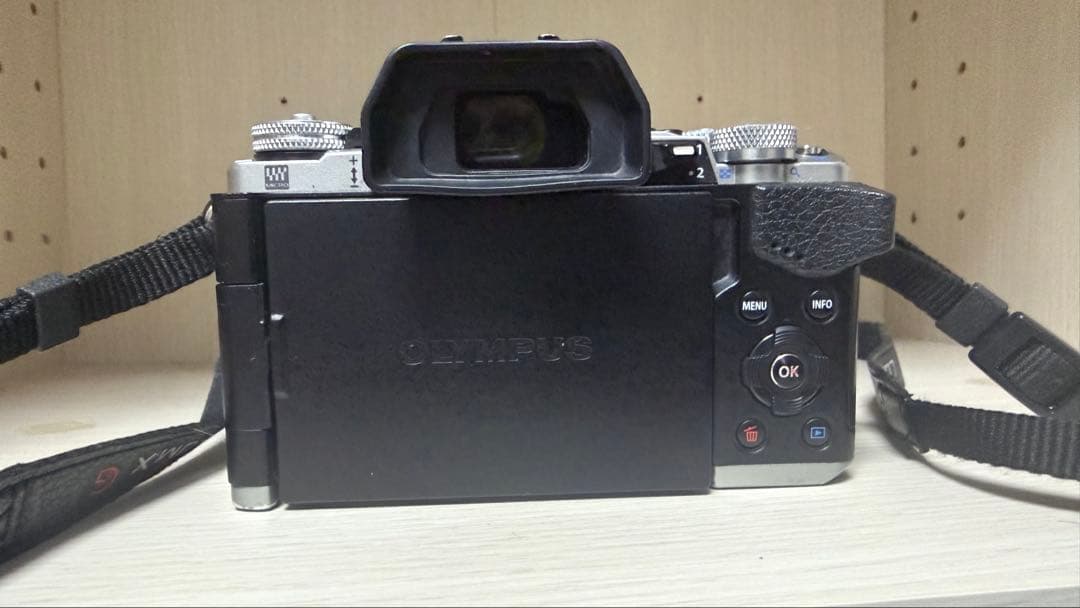 デジタルカメラ OM-D E-M5 Mark II + 12-40mm F2.8 PRO