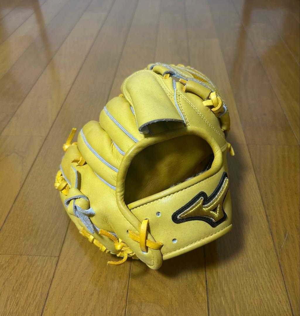 Mizuno Pro 軟式投手グローブ 黄色