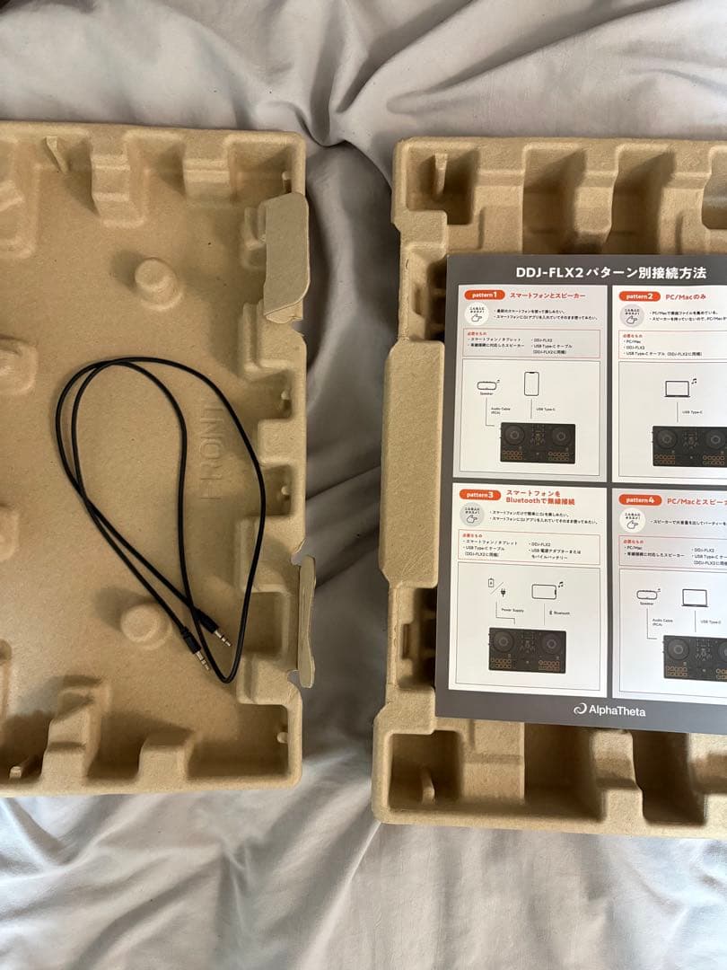 AlphaTheta DDJ-FLX2 DJコントローラー
