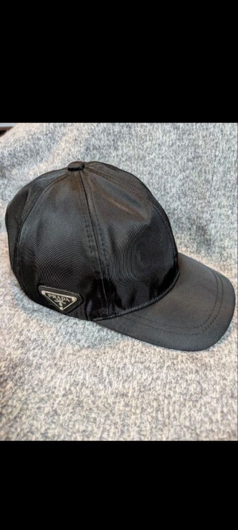 PRADA プラダ キャップ 黒 トライアングルロゴ ユニセックス