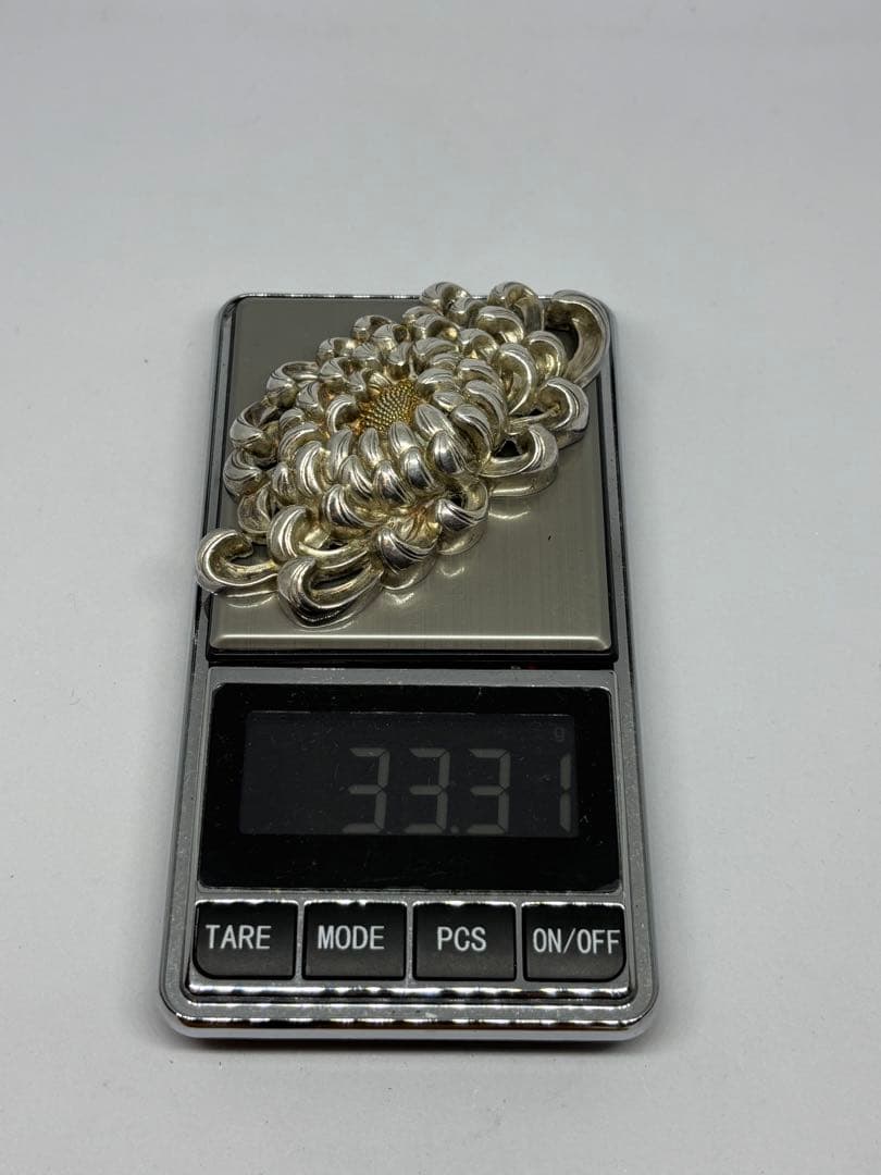 菊　彫金　金工　アンティーク　不明