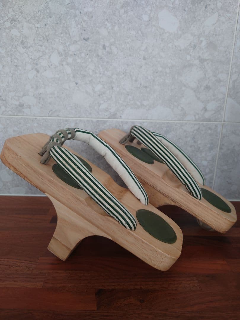 あしゆびひろ下駄　一本歯　LOUVREDO