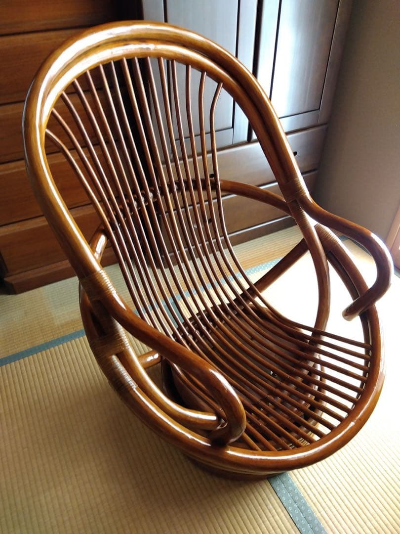 ラタン回転チェア　籐椅子　レトロ