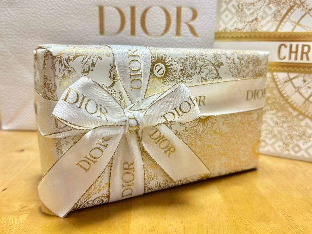 ディオールホリデーオファー