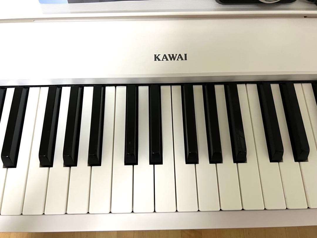 お値下げ！！KAWAI【カワイ】 電子ピアノ ES110 白