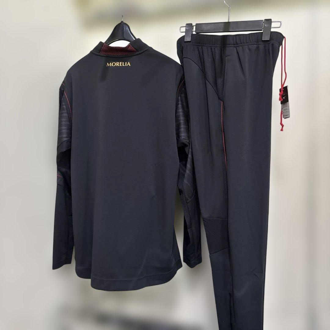 ミズノモレリアトレーニングウェア新品２ＸＬ