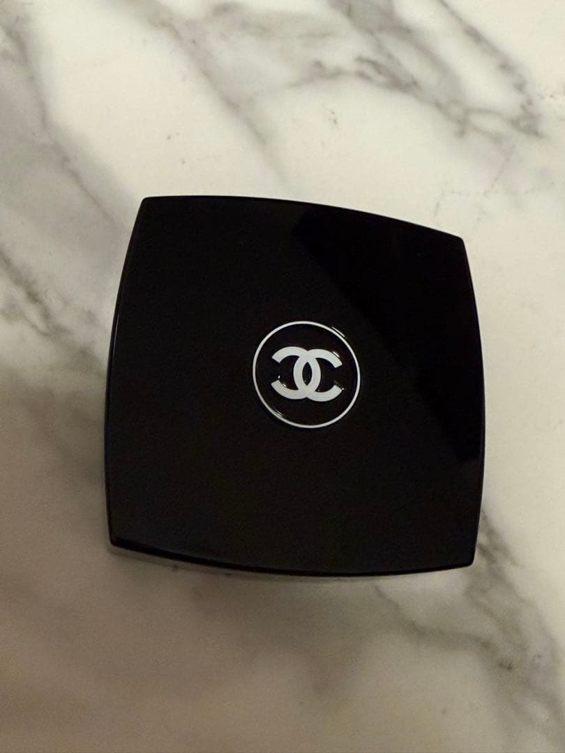 CHANEL ファンテジードゥシャネル 限定版