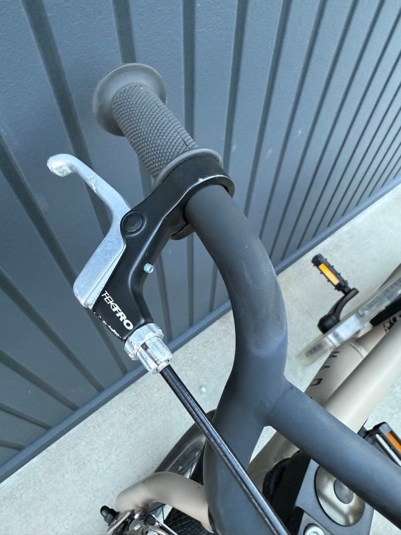 MARIN 16インチ 子供用自転車 ベージュ　自宅保管　補助輪あり　鍵なし