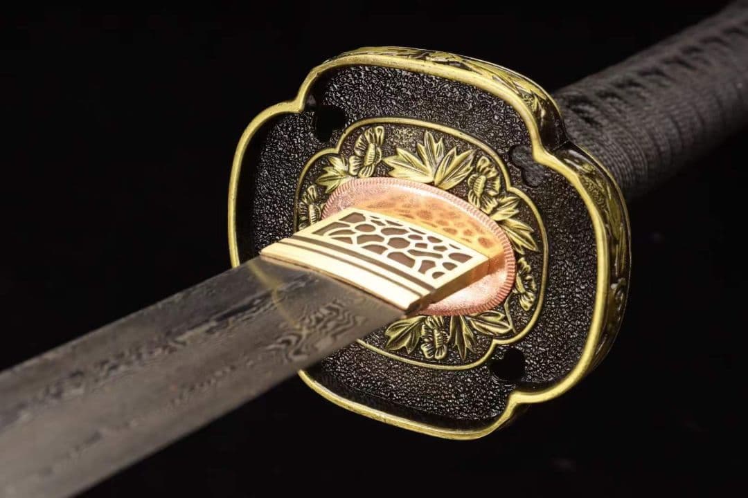 【太刀】古兵器 武具　刀装具　日本刀　模造刀 居合刀