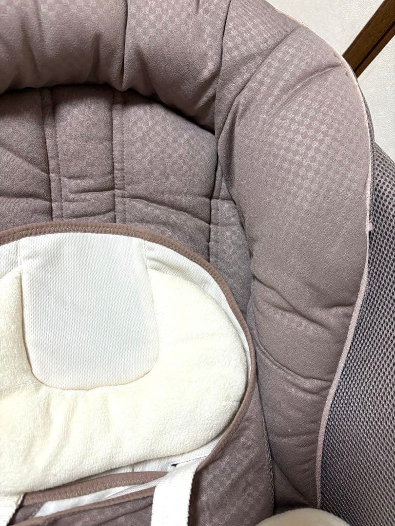 【美品】アップリカ ユラリズム オート 電動 ハイローベッド&チェア テーブル付