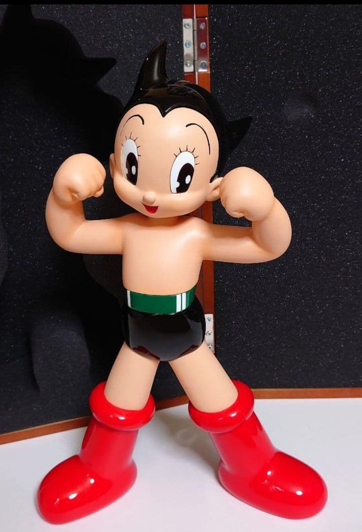 鉄腕アトム　レトロアトム　塗装済み完成品　フィギュア