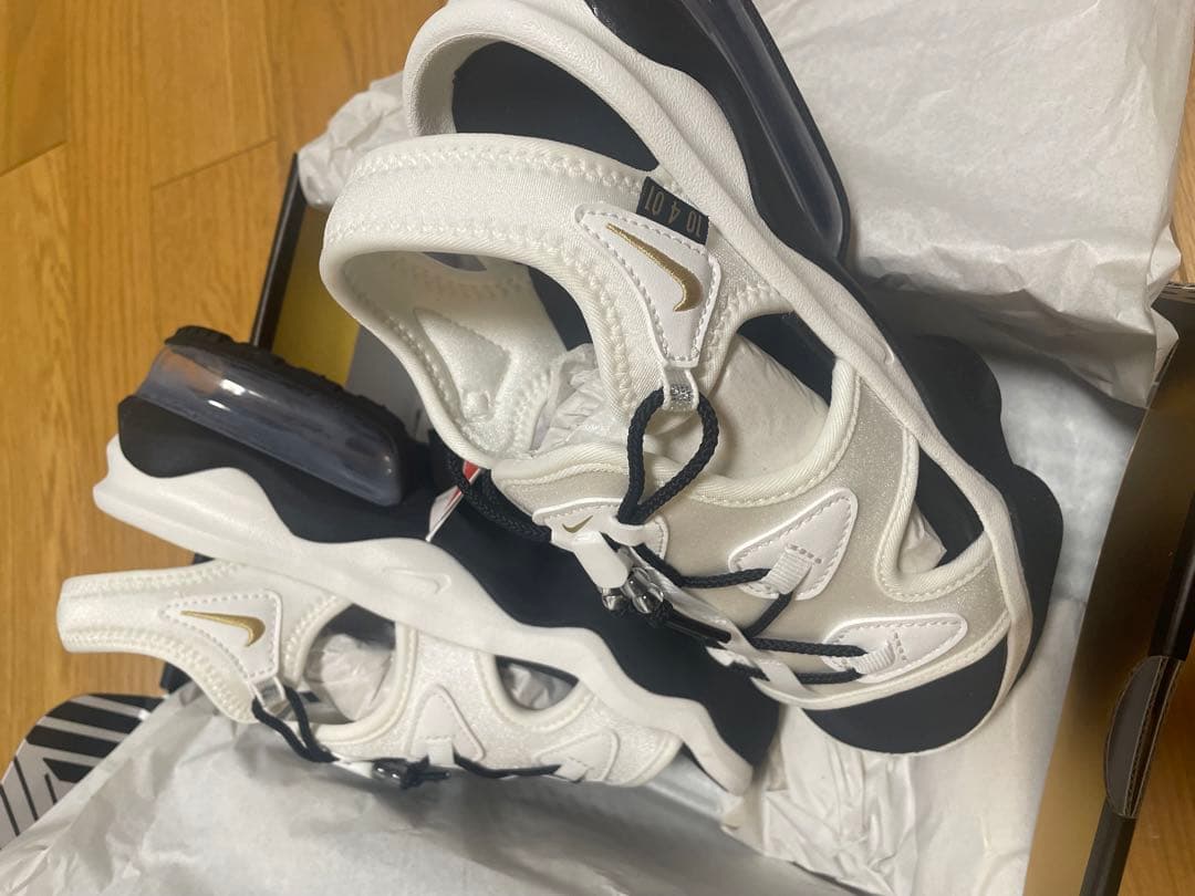 NIKE ナイキ　エアココ　セリーナ　25cm