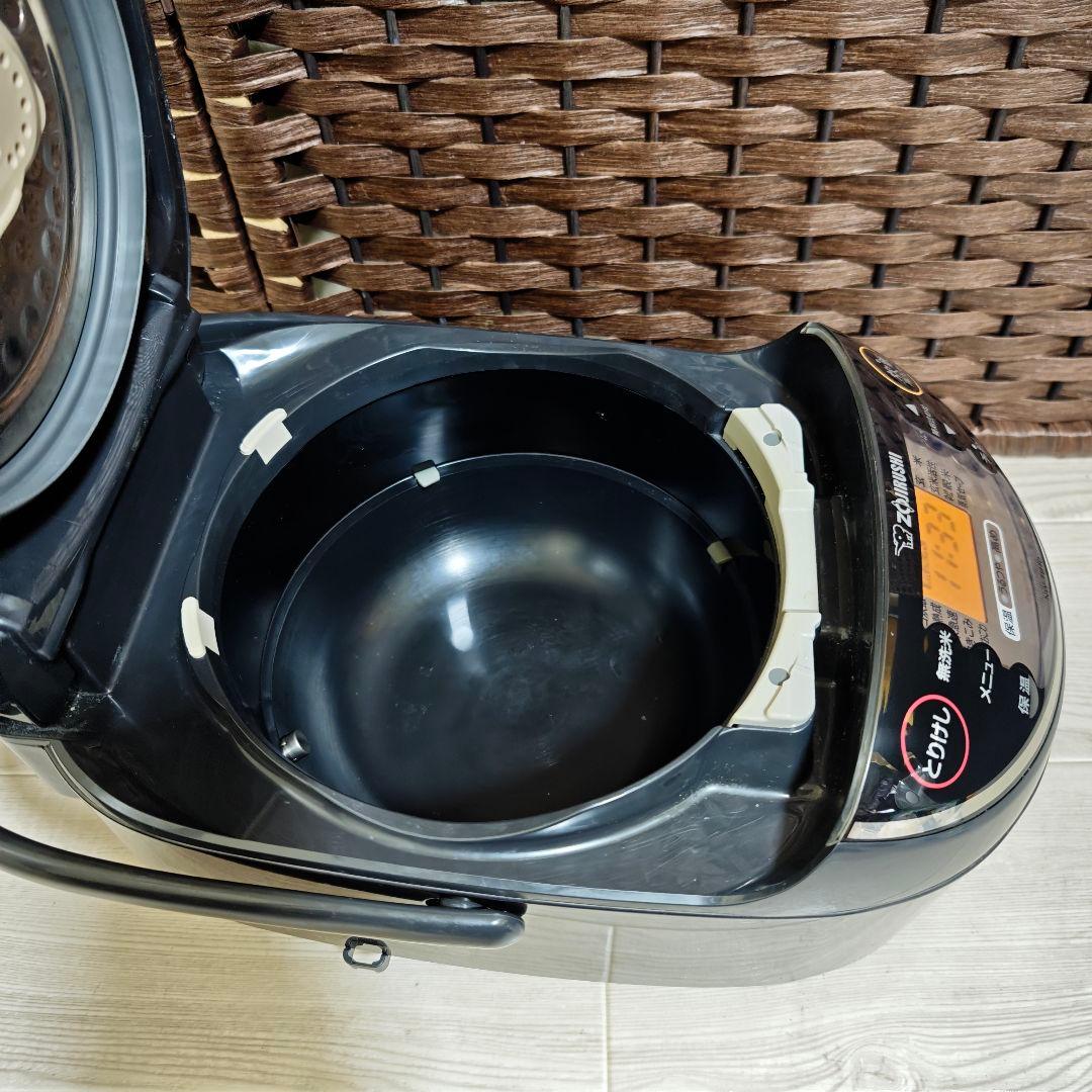 【送料込】象印 圧力IH炊飯ジャー 炊飯器 2022年 NW-TB10 5.5合