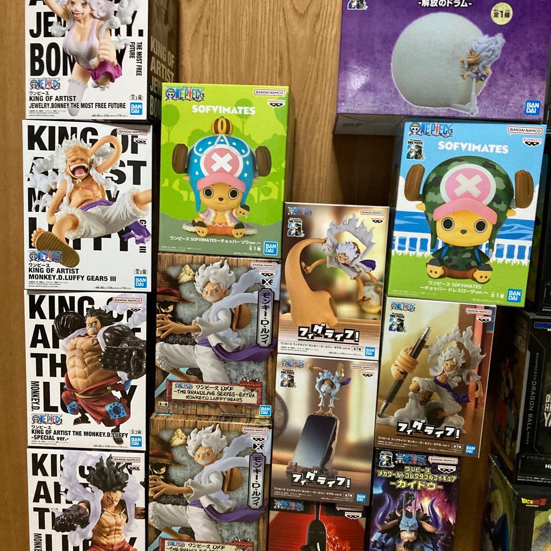 ドラゴンボール等ジャンプ 系大人気フィギュア４４体まとめ売り