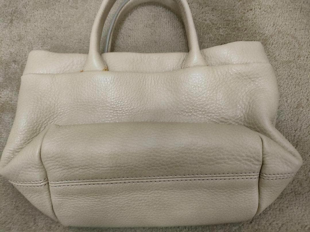 ヒロフ　レザー　ハンドバッグ　ベージュ