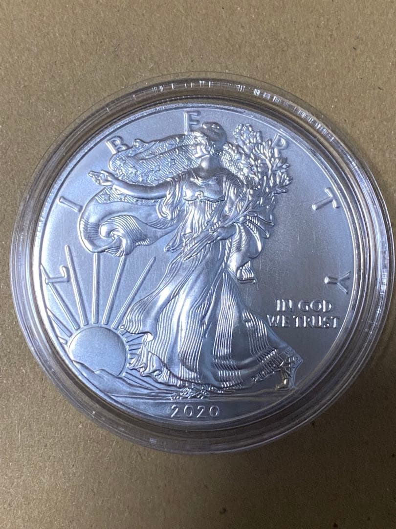2020年 アメリカ イーグル銀貨 1オンス(純銀) カプセル付き