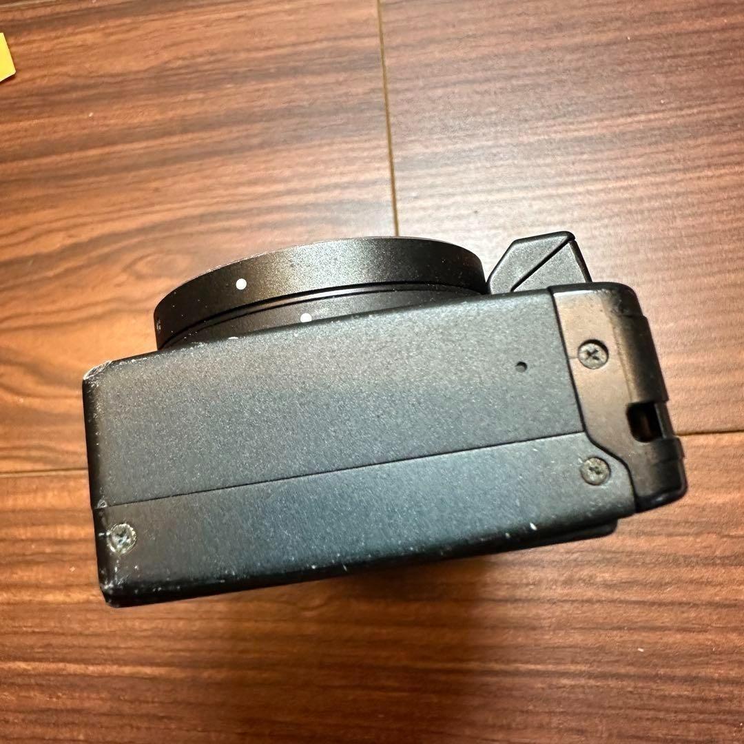 RICOH Caplio GX100 デジカメ 2437