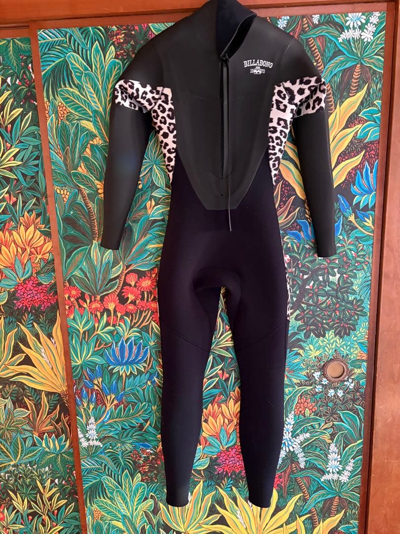 BILLABONGセミドライ5×3mm レアなベージュレオパード値下げ不可