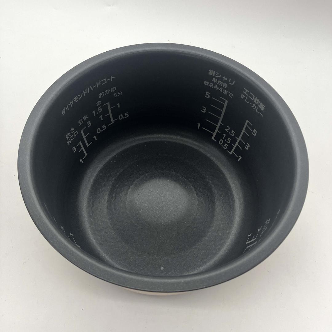 1107-02☆2022年製☆炊飯器☆パナソニック☆コンパクト☆5.5合