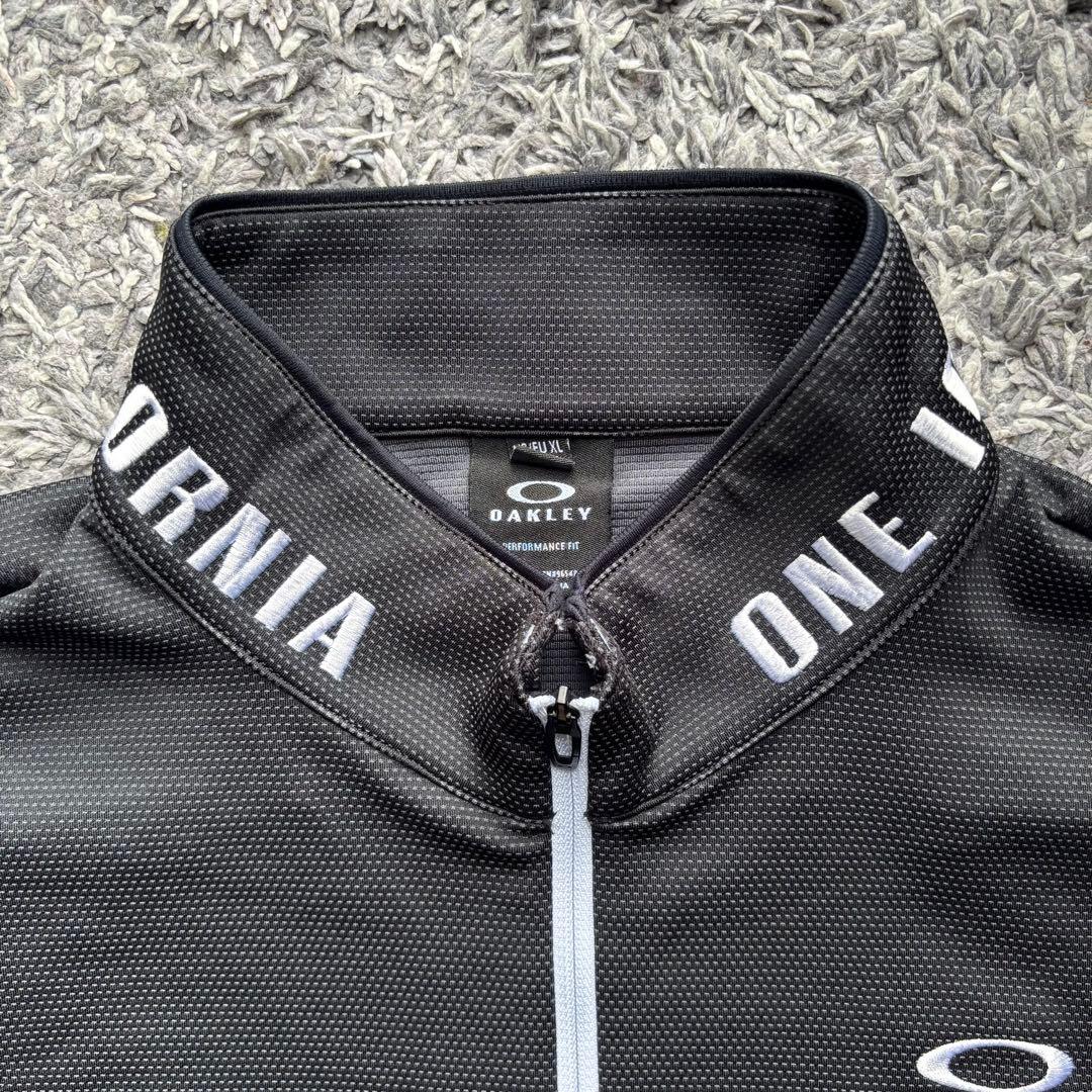 OAKLEY オークリー ハーフジップ ジャケット トレーニングウェア