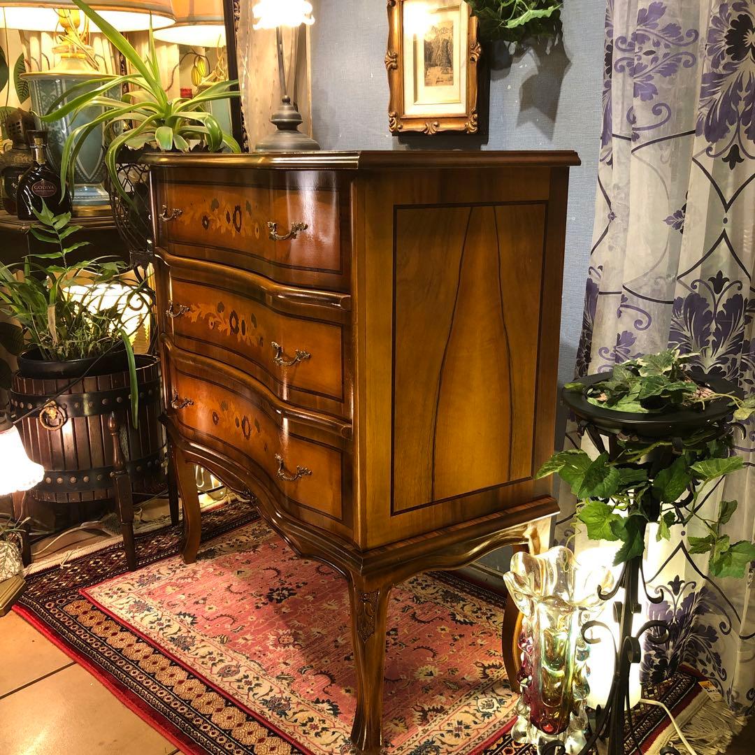 最終価格　イタリアン アンティークPT 象嵌　猫脚　３段DRキャビネット