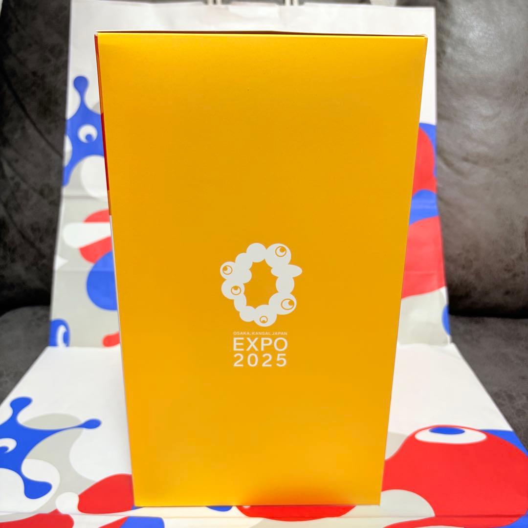 ミャクミャク　ソフビ　貯金箱　ゴールド