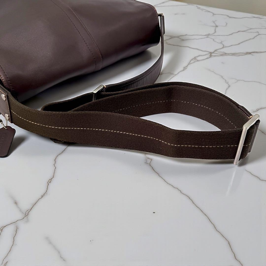 《入手困難》コーチ メッセンジャーバック レザー フラップ 斜めがけ