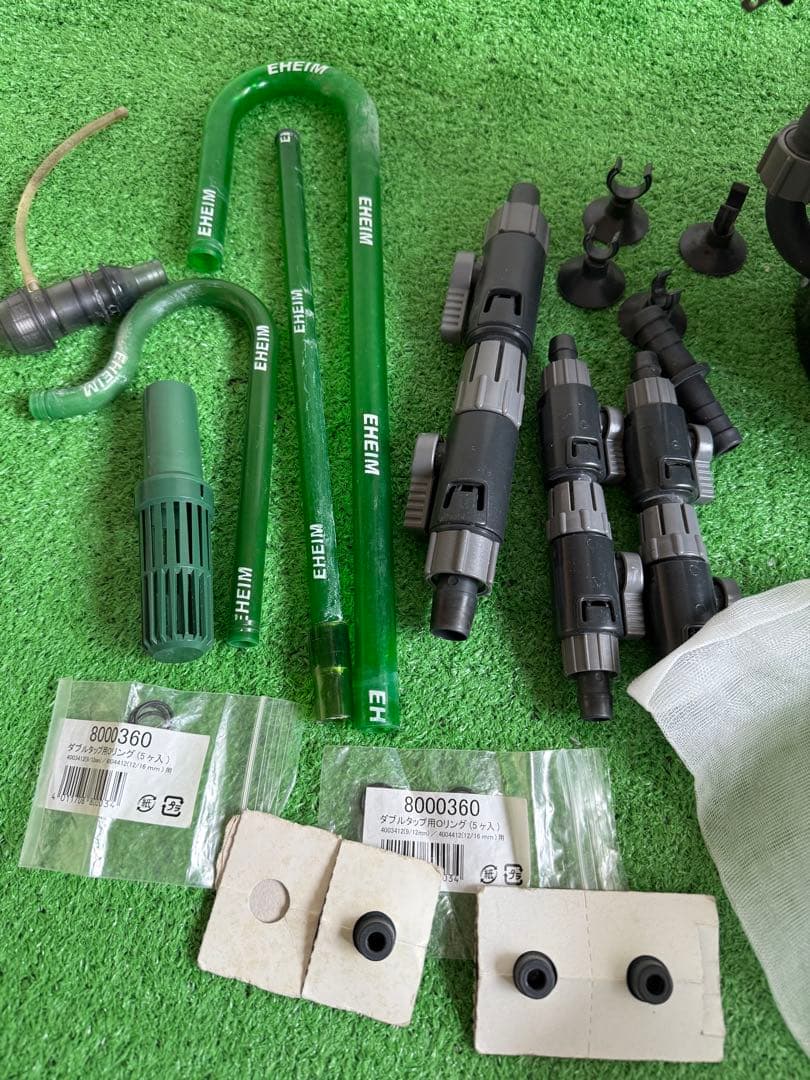 外部フィルターと多様なろ材セット