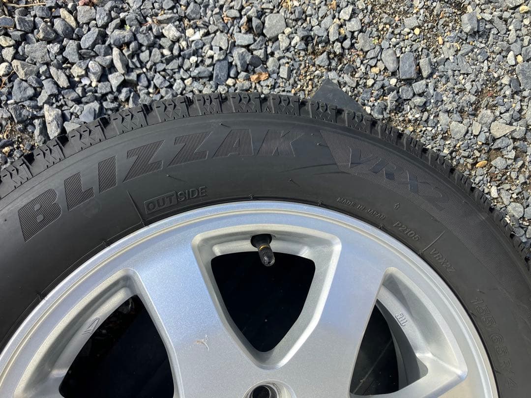 (2052) ダイハツムーヴ純正ホイールスタッドレスタイヤ付き2本②