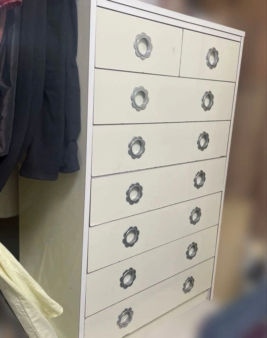 (出品2026/3月上旬迄)レトロ花型の引手 木製タンス