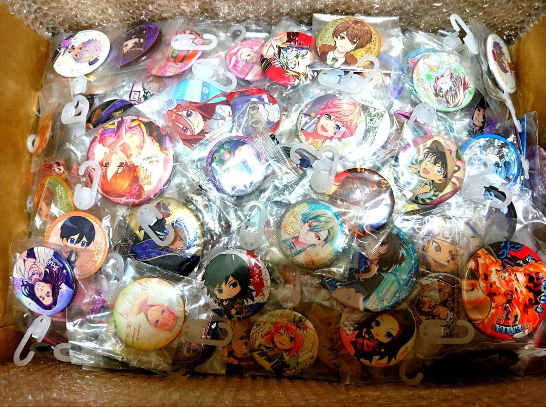 【大量まとめ売り】ノンジャンル　キャラクターグッズ　アニメグッズ　アクスタなど。