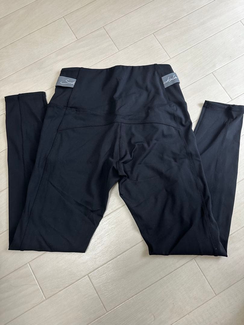 SUKALA サイドロゴデザインレギンス M ブラック