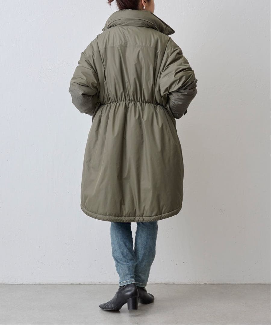 当日発送可能　ビアズリー　モンスターパーカー　新品未使用　カーキ