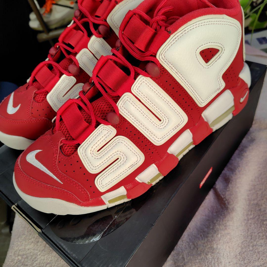 Nike AIR MORE UPTEMPO✕ Supreme レッド