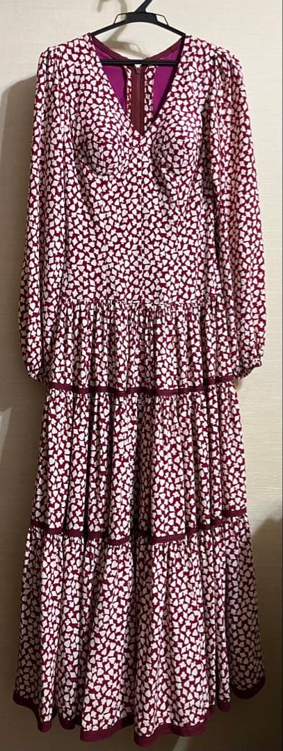 フラメンコ衣装　ワンピースとシージョ　スペイン製ピアス・シージョ留付き