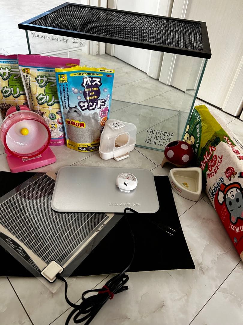 ハムスター飼育セット　小動物用ガラスケージ