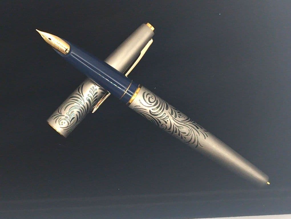 PILOT　パイロット　レディ　万年筆　唐草模様　18ｋー750