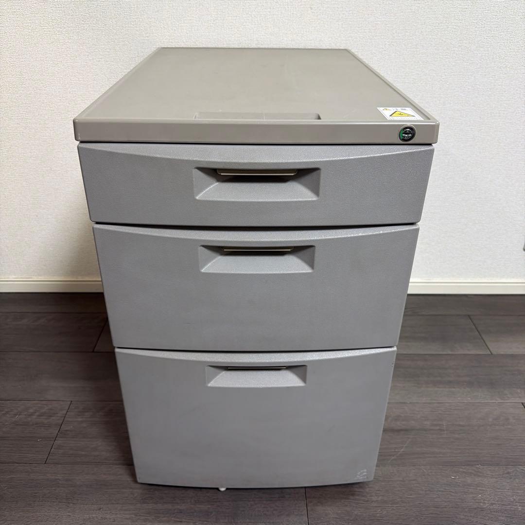 イトーキ　インワゴン　鍵付き　キャスター付き　CZ-046MACSN-WE