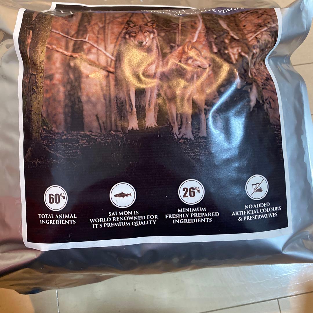 WOLF INSIGHT サーモン ドライフード スモールバイツ6kg